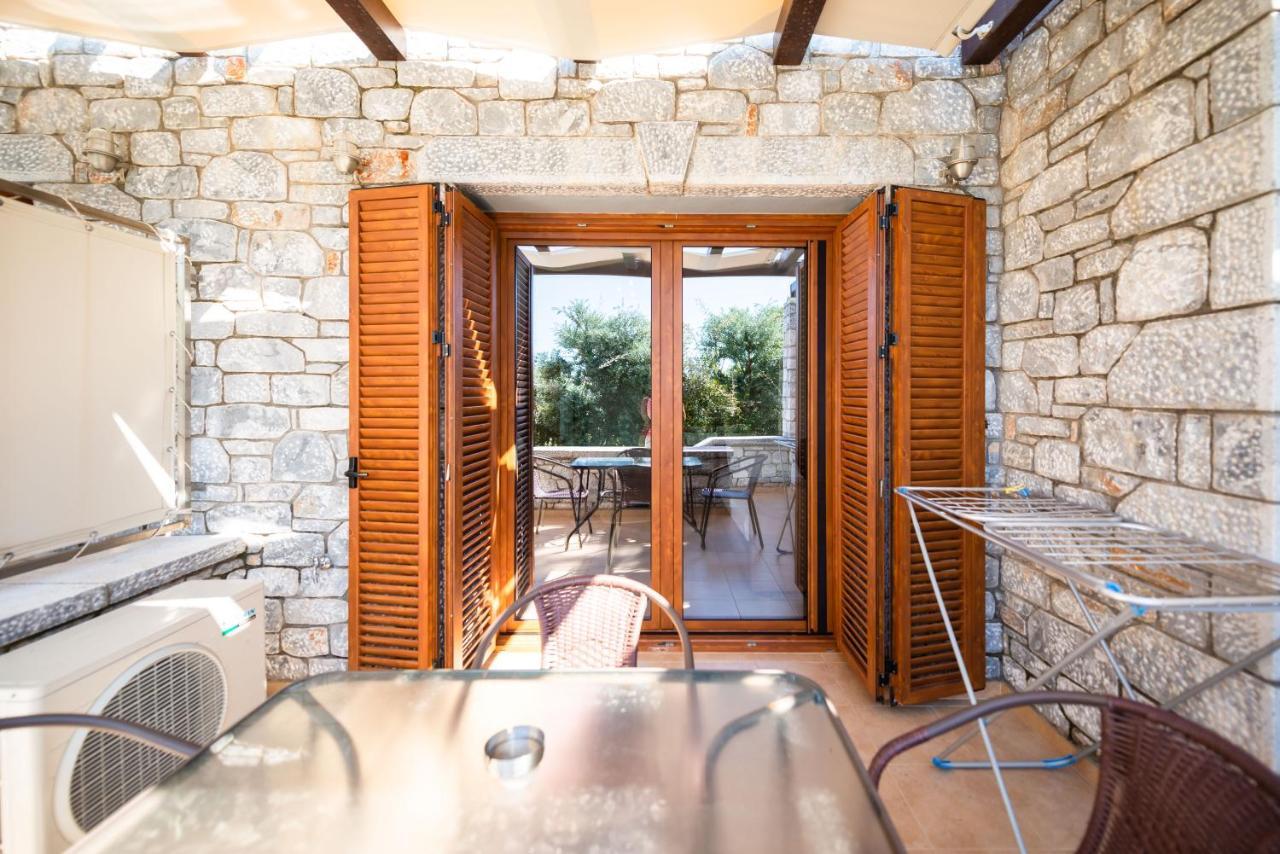 Mani Houses Selinitsa Art Koloveas Agios Nikolaos  Exterior photo